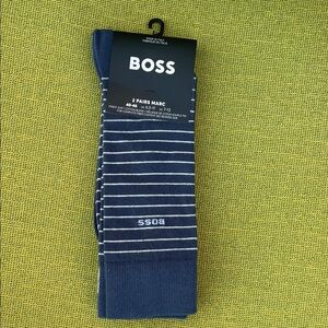 BOSS Men's Blue and White Striped Socks